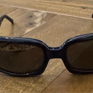 Vera Bradley Sunglasses with case